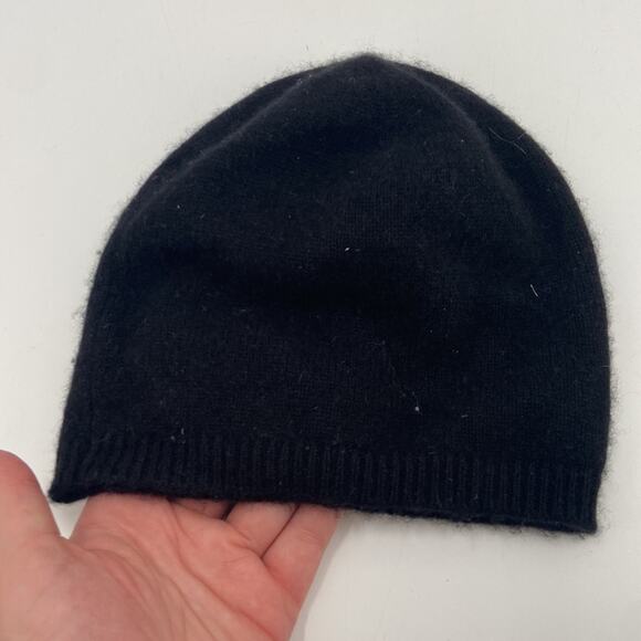 Christian Berg black beanie - Picture 2 of 3